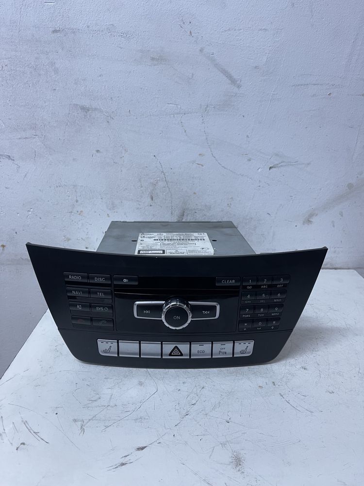 Radio CD unitate media A2049011903 Mercedes C class W204 E W212 09-14