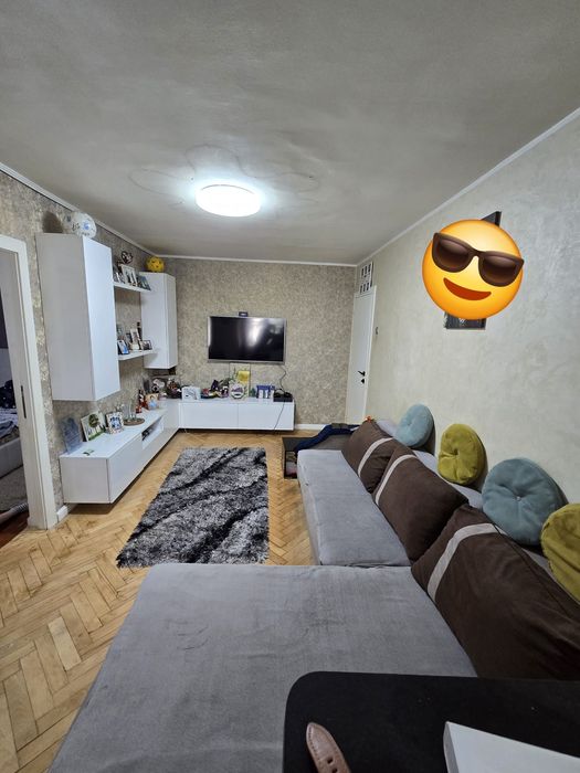 Inchiriez regim hotelier apartament 2 camere Craiova Targul de Craciun