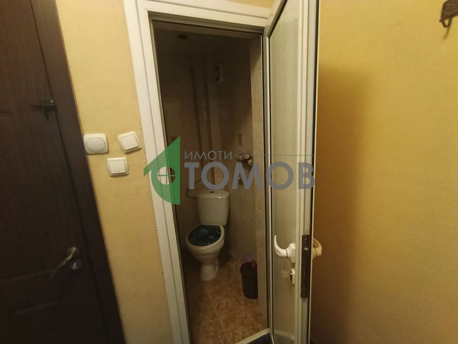 Дава се под наем Тристаен апартамент в Стара Загора, Център - 67 кв.м за 306 € - Снимка #6