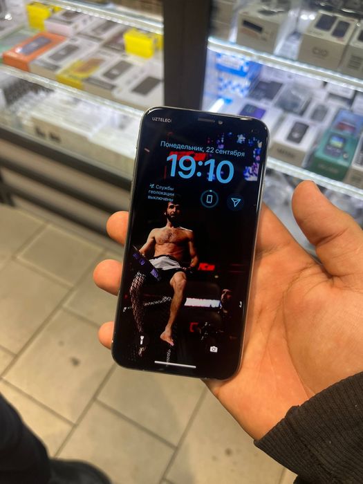 IPhone X yaxw holatda