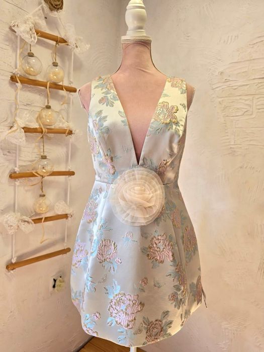 ASOS Luxe нови официални рокли