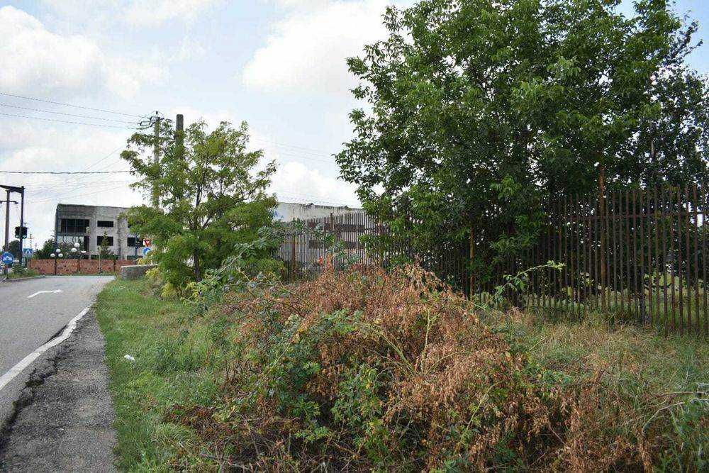 Vand sau inchiriez teren intravilan 7300 m2 zona BAT