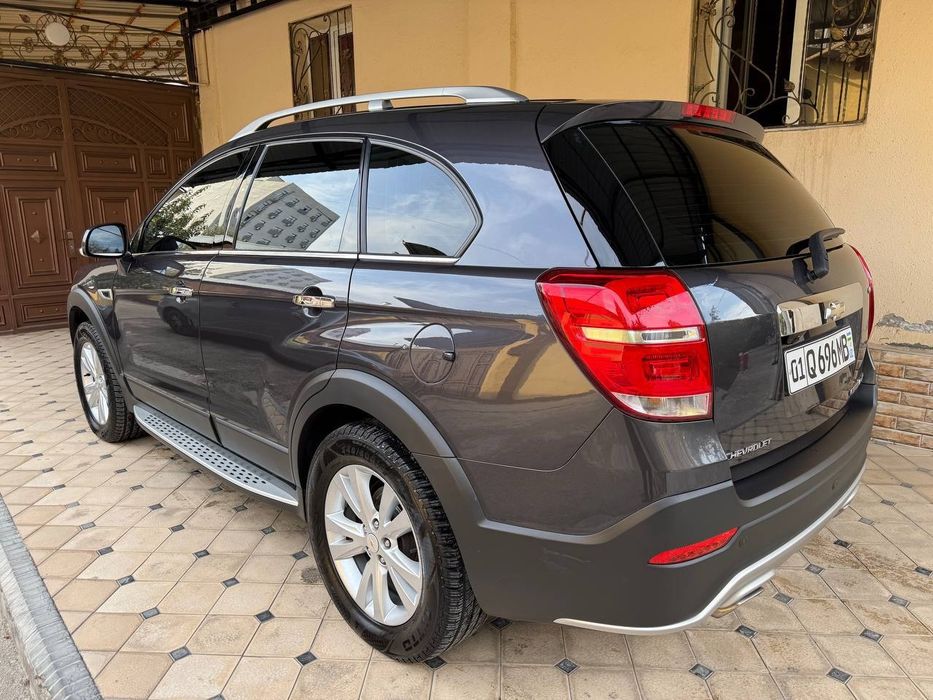 Captiva 3/4 Avtomat kraskasi toza benzinda 2015 yil . Zavadskoy xolati