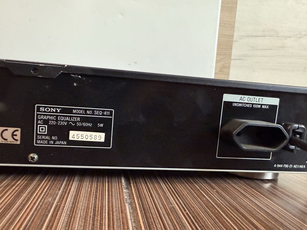 Sony SEQ-411 Еквалайзер