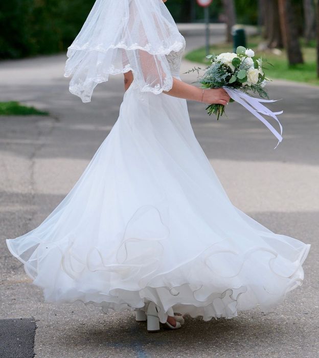 Vând rochie de mireasă