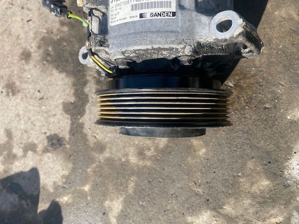 Compresor de clima Volvo V60 XC60 S60 2015-2017 31332528 36011277