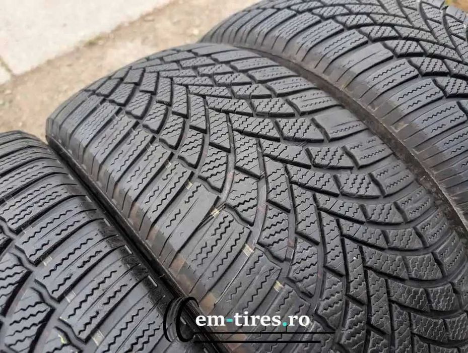 SET 4 Anvelope Iarna 235/55 R19 BRIDGESTONE Blizzak LM005 101T