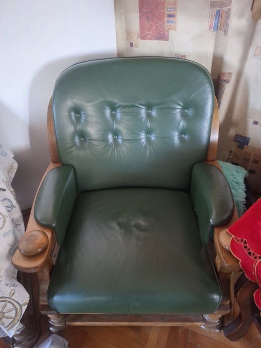 Set canapele și fotoliu din piele cu cadru de lemn masiv