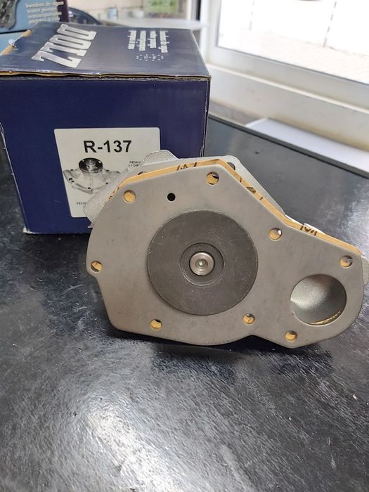 Воднa помпa за Рено