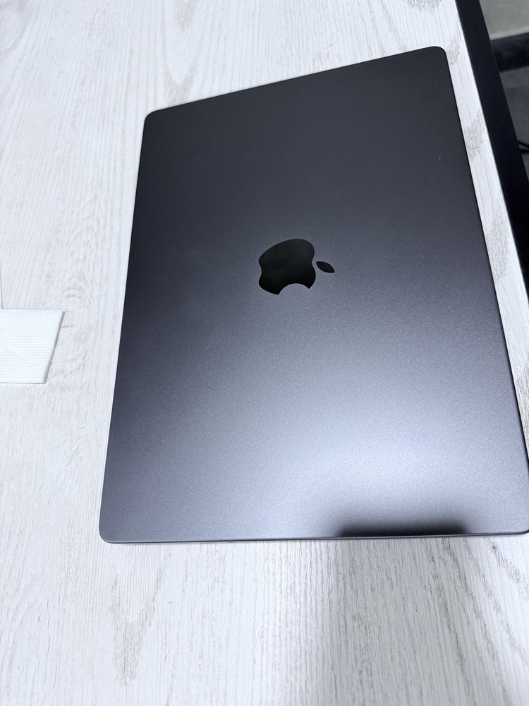 MacBook Pro M3 14-inch 18/512 GB LL/A