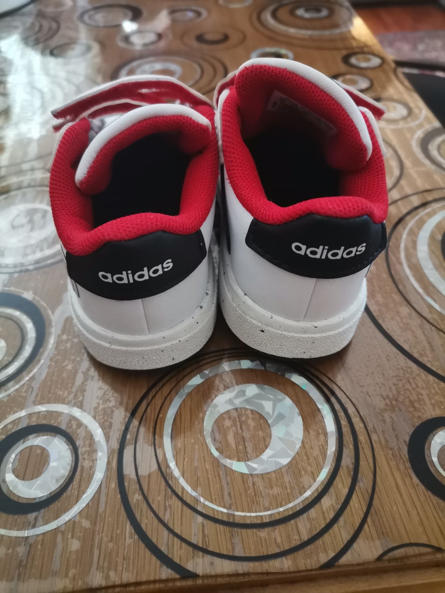 Маратонки Adidas Marvel
