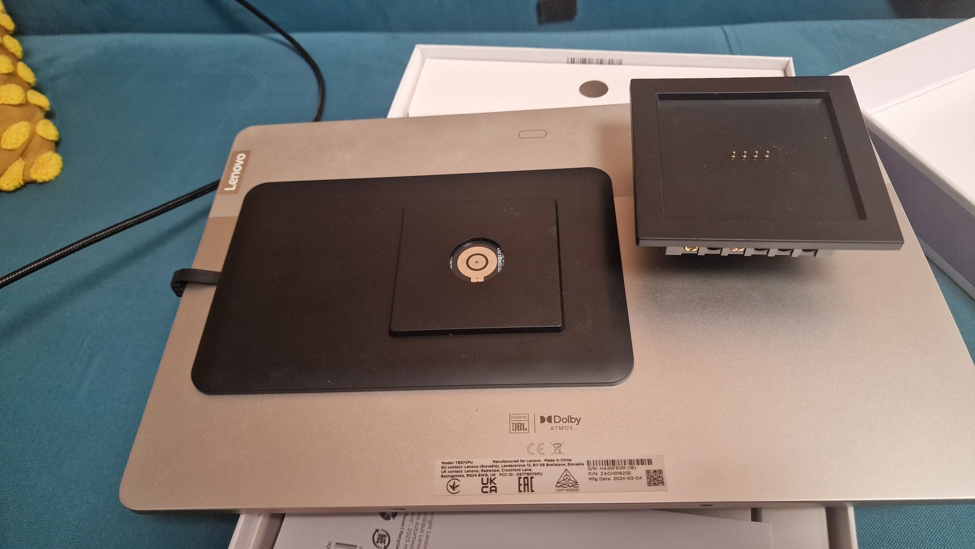 Suport magnetic de perete + încărcare wireless pentru tablete USBC