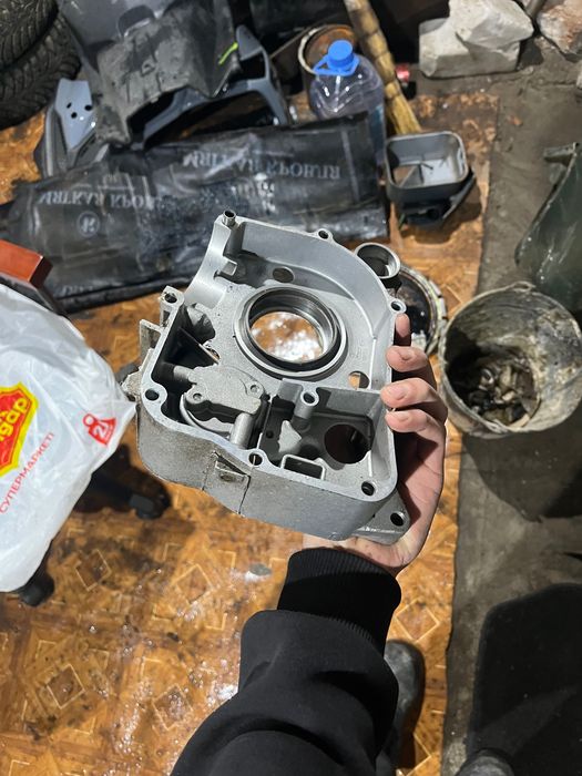 Половинка картера скутер 150-сс