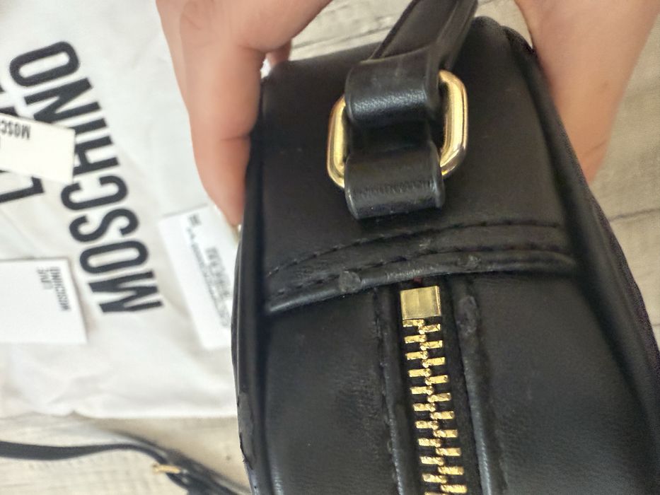 Оригинална чанта Love moschino СЪС ЗАБЕЛЕЖКИ