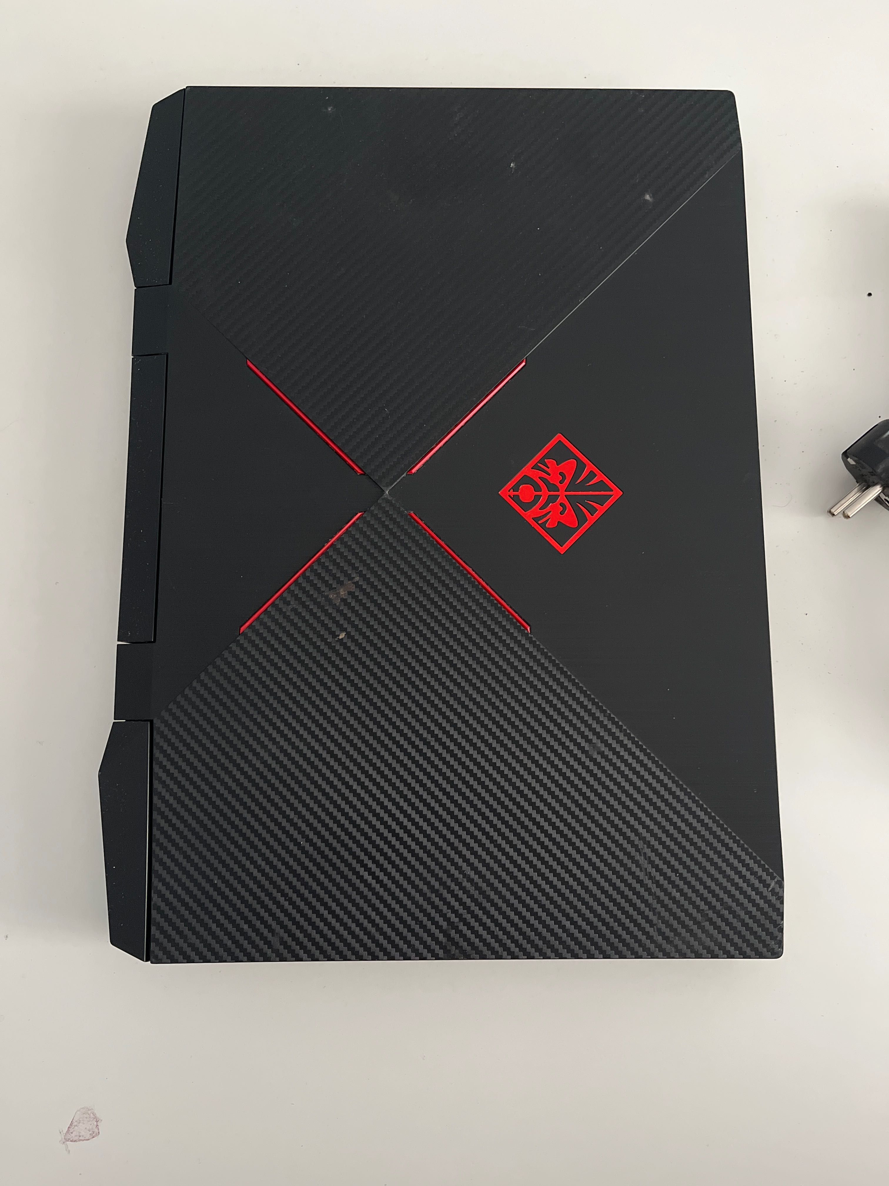 Геймърски Лаптоп HP Omen CPU i7-9750 2.6 GHz GeForce GTX 1650 RAM