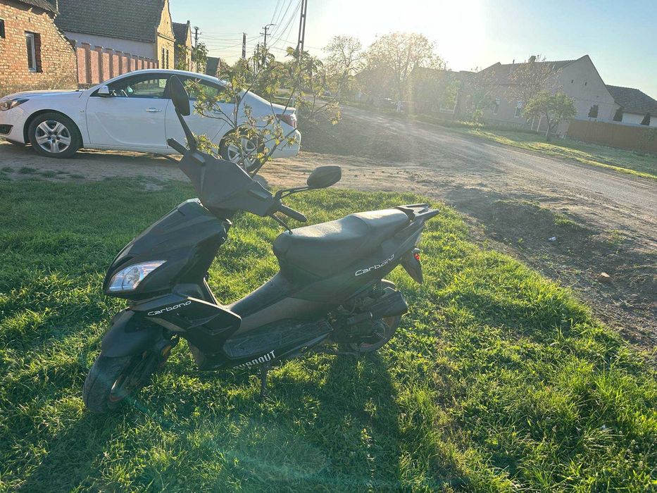 Scuter, an 2017... preț 700€