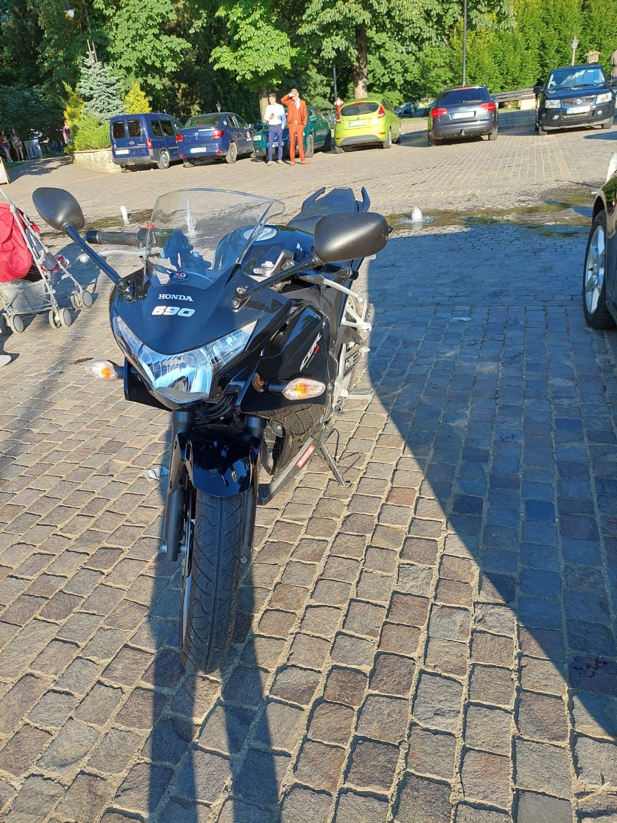Honda CBR 250, cu ABS,7900 km,inscrisa, SCHIMB CU RULOTA