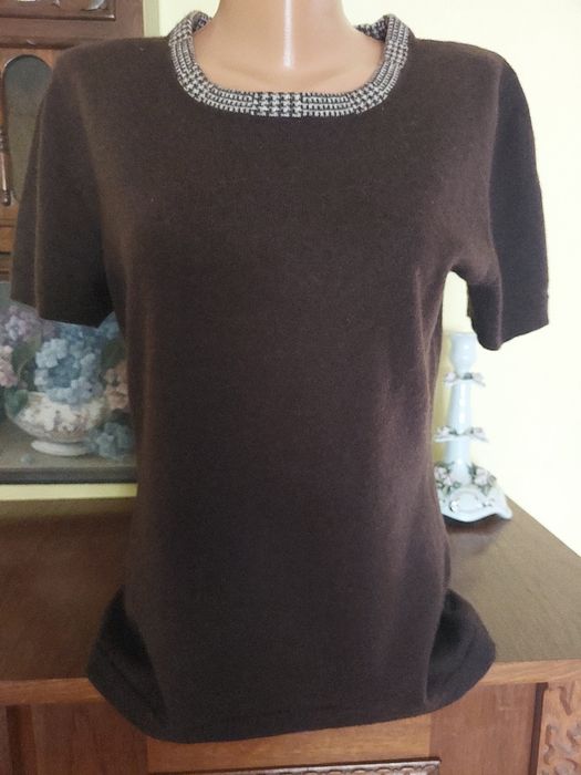 Pulover maro fin si elegant din lana si vascoza