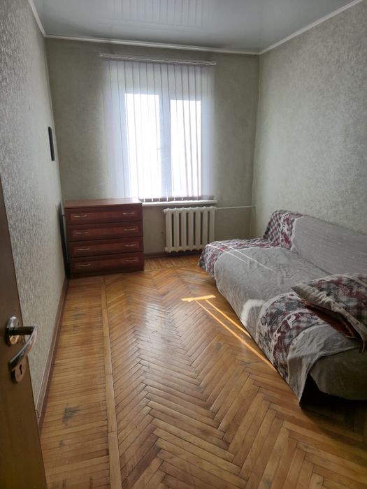 Сдается на подселения 1 комната работаюшемц парню 90 тысяч