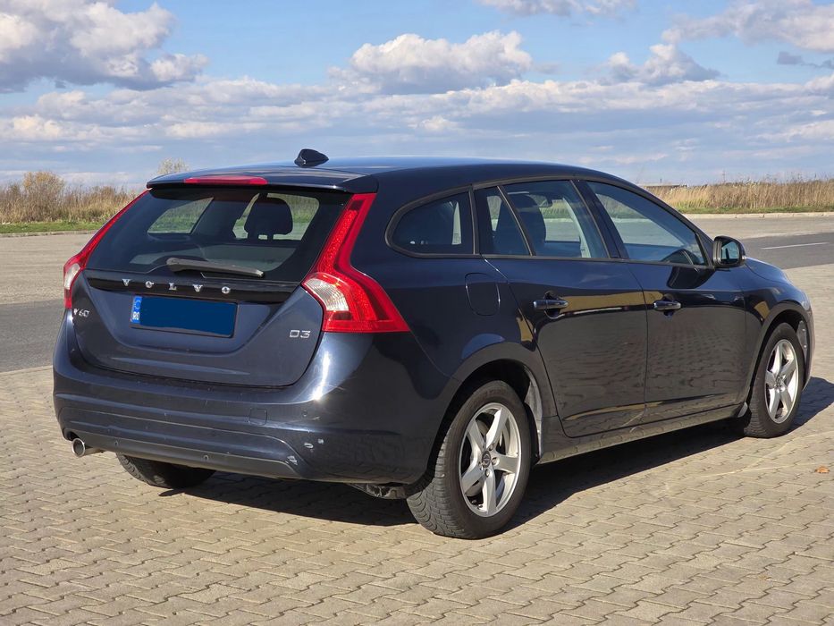 Volvo V60 D3 2015 Automat*Navi*5 pistoane*ÎNMATRICULATĂ
