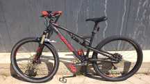 Bicicleta full suspension Jamis Dakar 2019