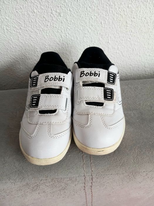 Adidasi sport baiat nr 28
Stare excelenta,  fara defecte