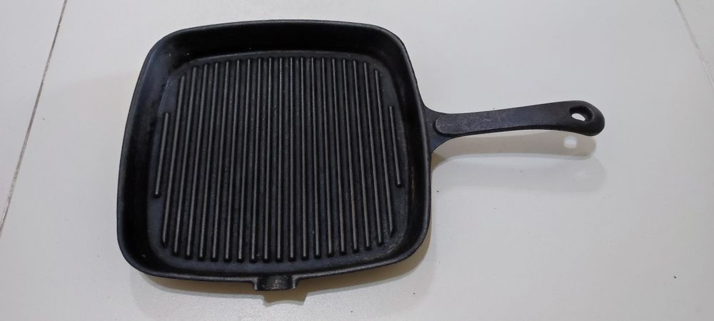 Чугунная сковорода Гриль для Стейка,Рыбы, Бургера и Овощей
