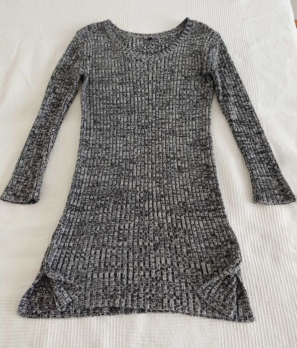 Седем зимни рокли и три други