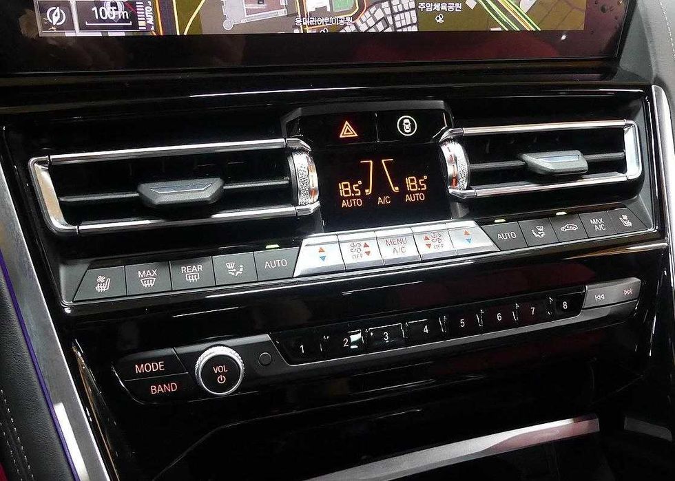 BMW 8-Series M850i xDrive Coupe — 2022 г.