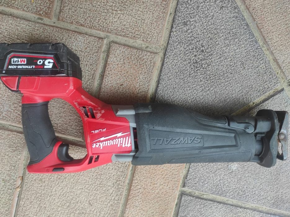 Ferăstrău sabie MILWACKEE că și noi