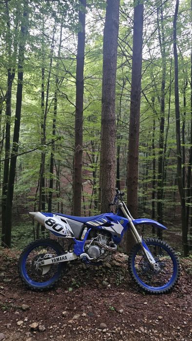 Vând yamaha yz450f sau schimb cu 2t