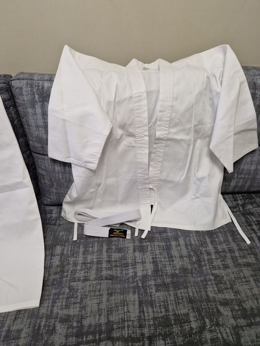 Продам Кимоно новое