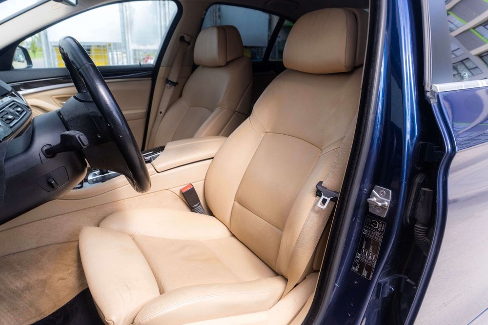 BMW 525d F10 3.0d / Distronic / Interior Comfort cu Masaj /Soft Close