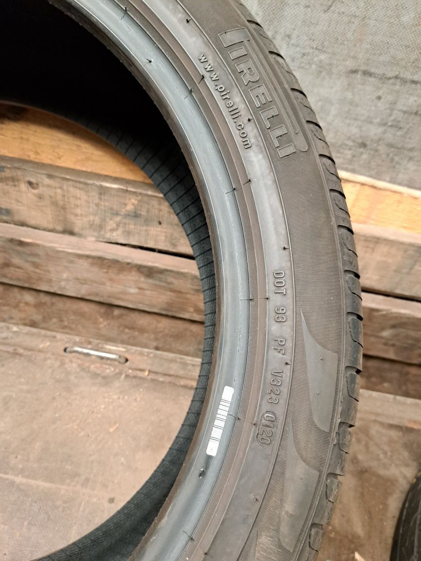 2 anvelope 235/45 R20 Pirelli cu profil 7mm