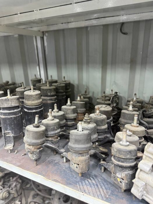 Подушки двигателя и Акпп на  Lexus Rx330/350/400h/450h