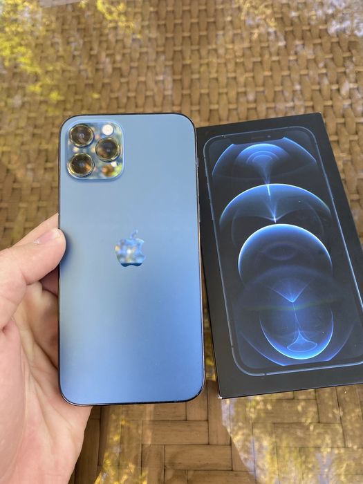 iPhone 12 Pro в идеальном состтянии
