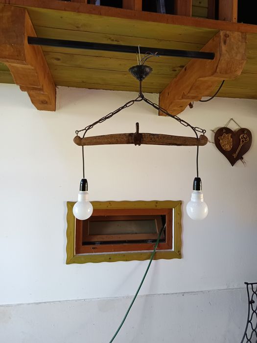Lampa , Lustra artizanala