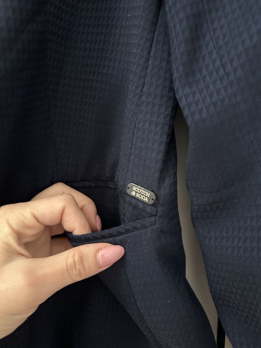 Scotch & Soda дамско вталено късо сако XS размер