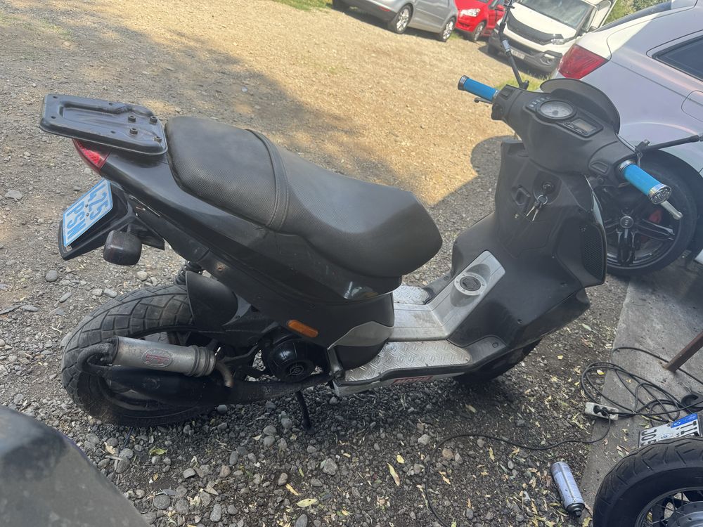 Motoscuter 2t 49cc Piaggio import Germania cu acte, limitare scoasa