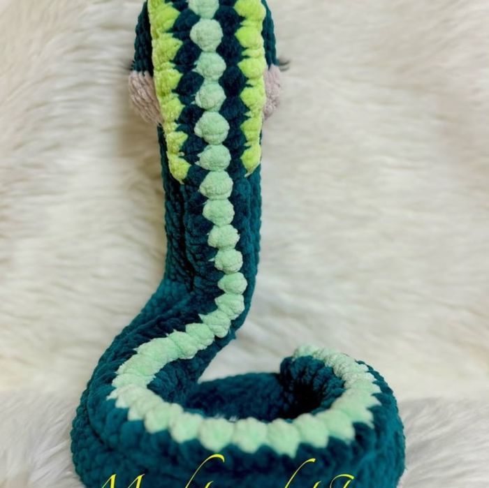 Змейка ручной работы
