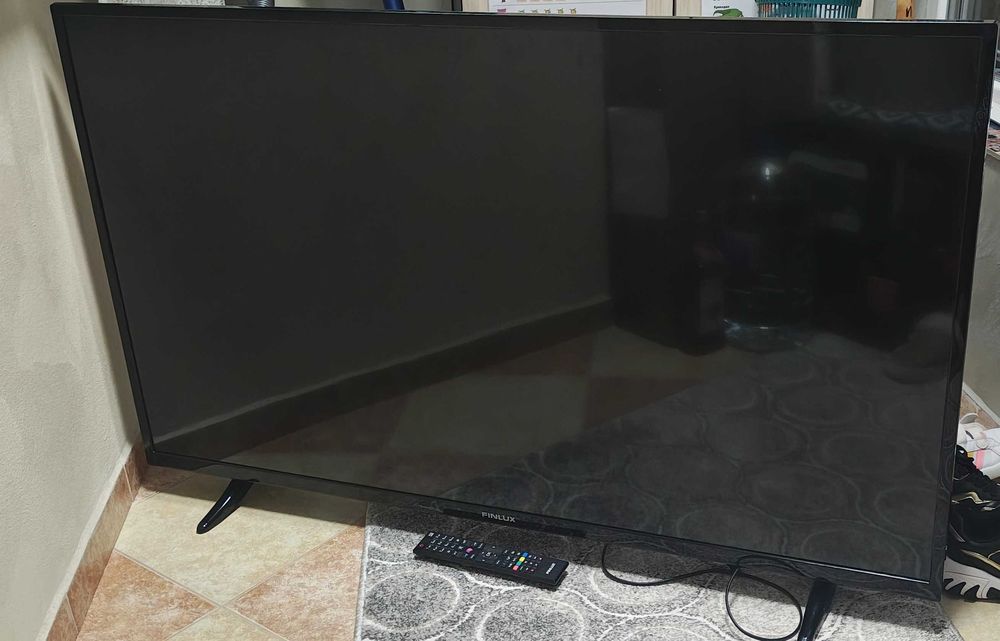 Телевизор Финлукс 55 инча