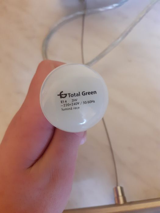 Vind candelabru  nou pe care îl interesează să-mi scrie