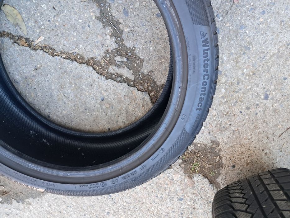 Anvelope second iarna 255 40 R20 Continental