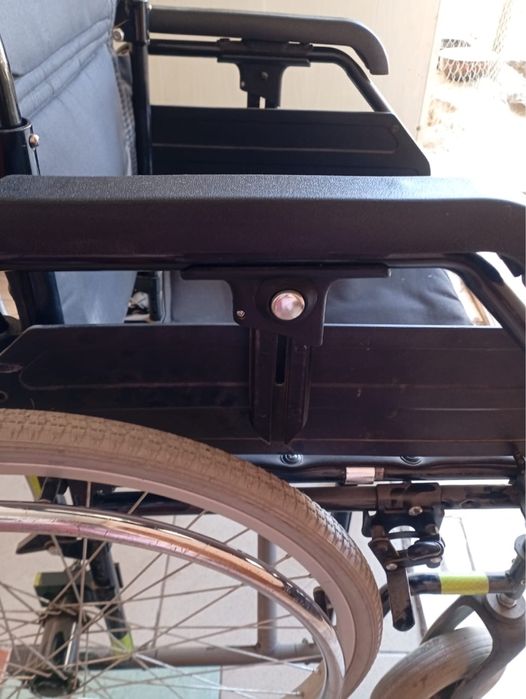 Инвалидная коляска