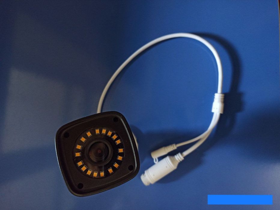 Камеры видеонаблюдения.