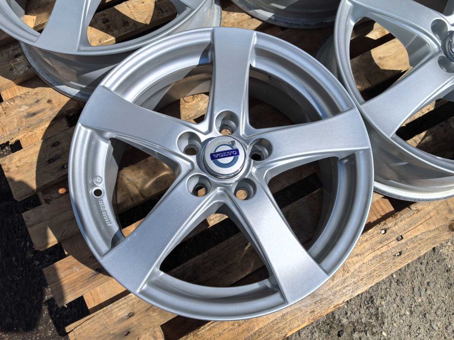 16 цола 5 х 108 мм Форд / ВОлво - 6,5 Инча / ЕТ 50