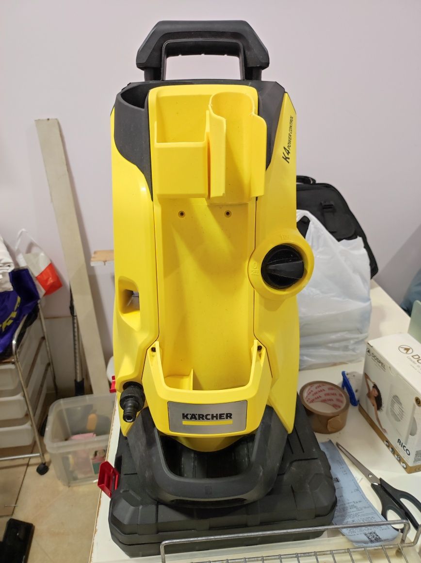 Продавам Karcher K4