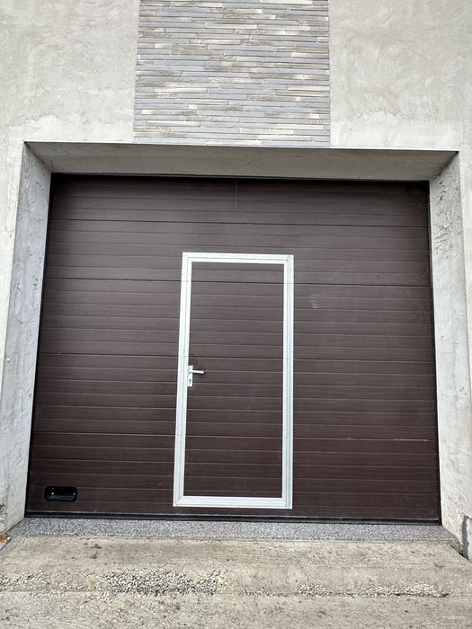 Ușă garaj 330x280