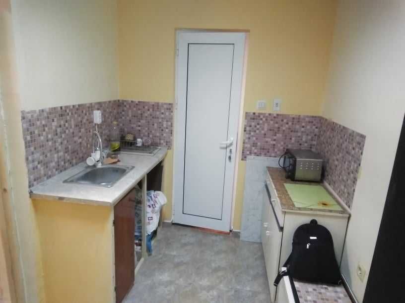 Дава се под наем Едностаен апартамент в Бургас, Възраждане - 22 кв.м за 100 € - Снимка #3