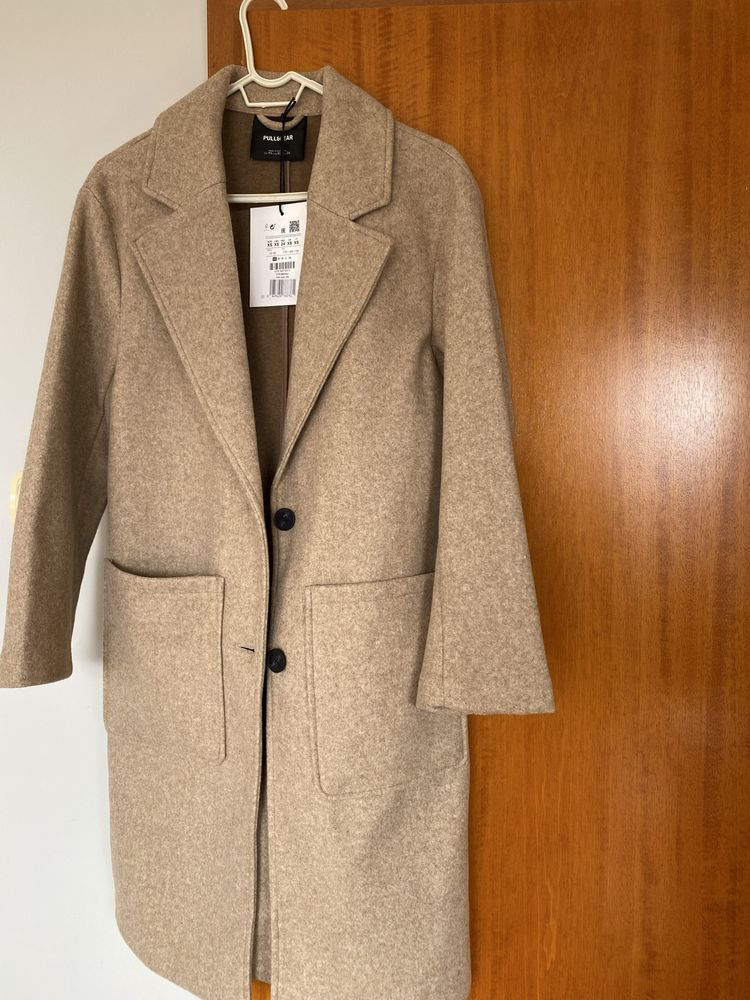 Ново преходно палто Pull&Bear